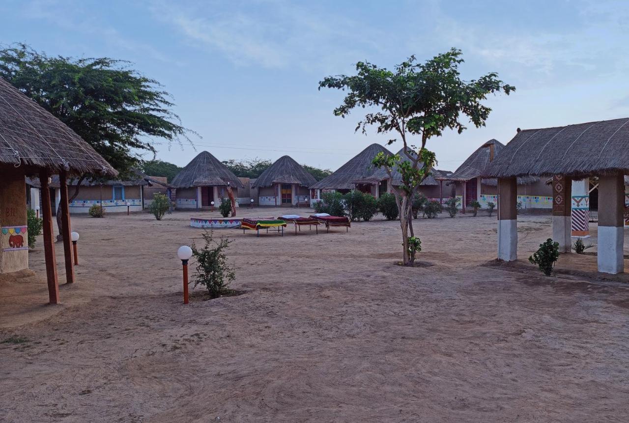 Kutir Craft Village Resort Bherandiāla Εξωτερικό φωτογραφία